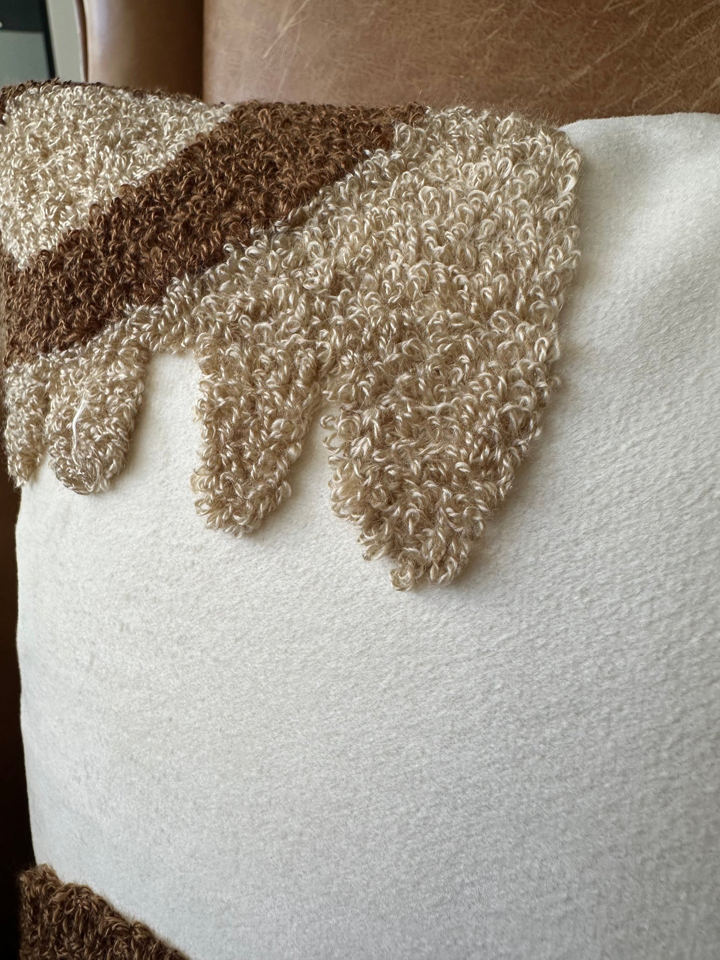 Aslan Lumbar Pillow Cover