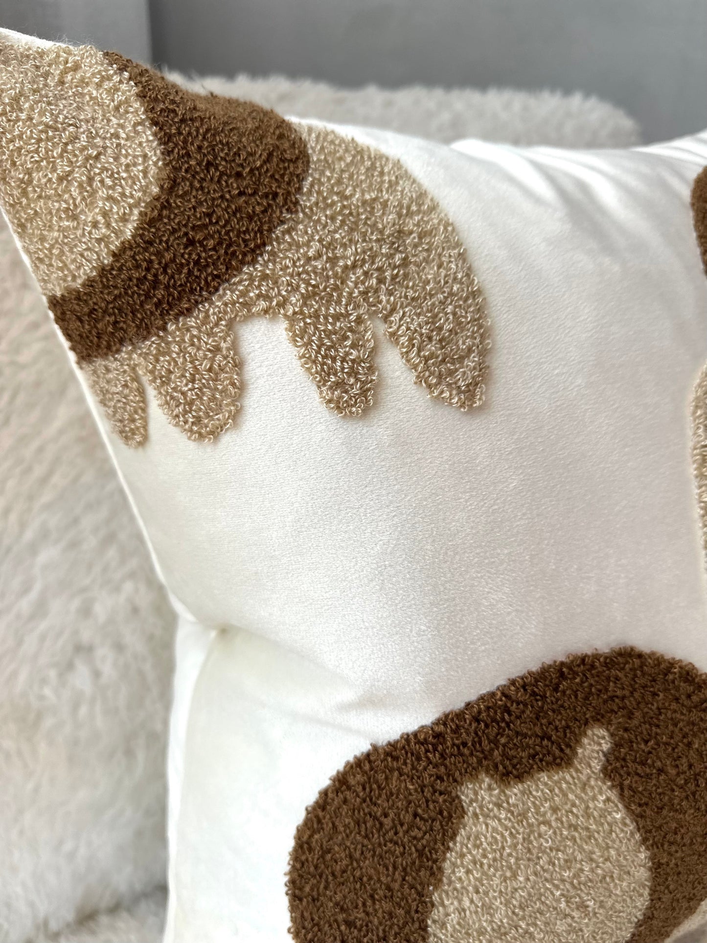 Aslan Pillow Cover